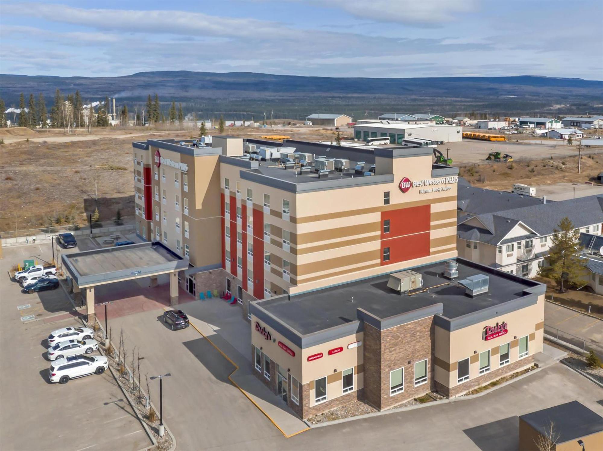 Best Western Plus Hinton Inn & Suites Exterior foto