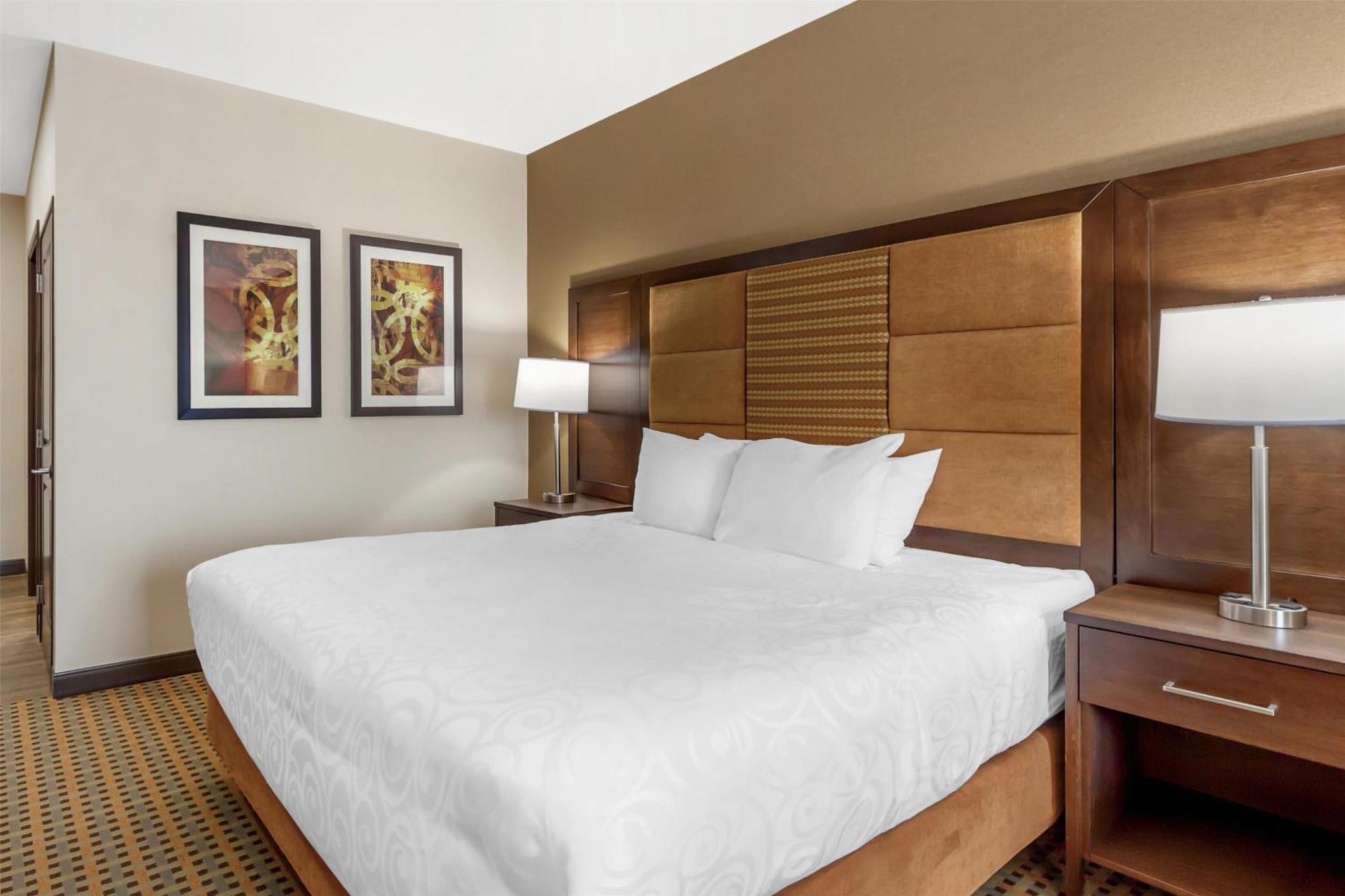 Best Western Plus Hinton Inn & Suites Exterior foto