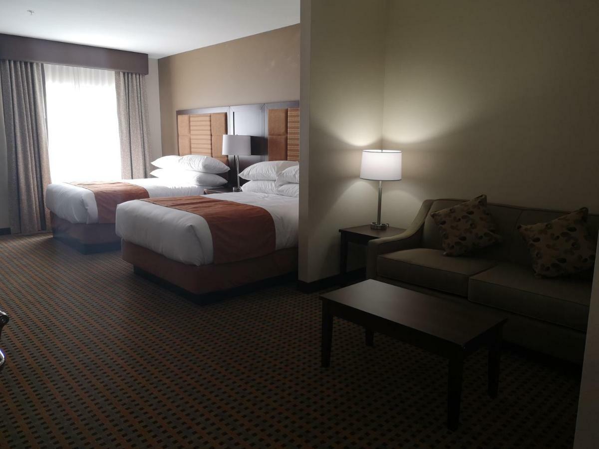 Best Western Plus Hinton Inn & Suites Exterior foto